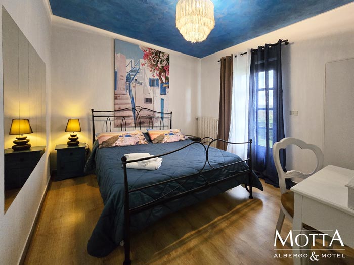 Albergo Asti: Camera Matrimoniale 106 - Letto matrimoniale