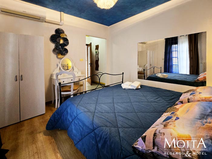 Albergo Asti: Camera Matrimoniale 106 - Terrazza