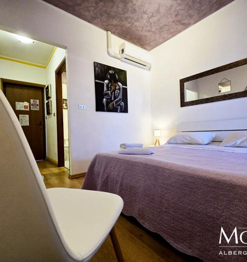 Albergo Asti - Camera Matrimoniale 102