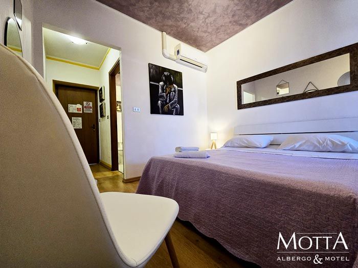Albergo Asti: Camera Matrimoniale 102