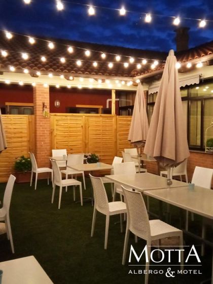 Hotel Costigliole d'Asti: giardino
