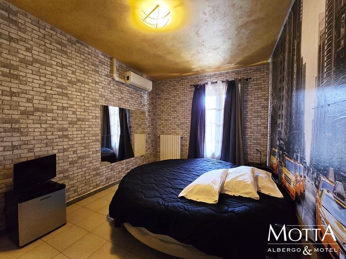 Motel Asti: camere a ore, 109 New York